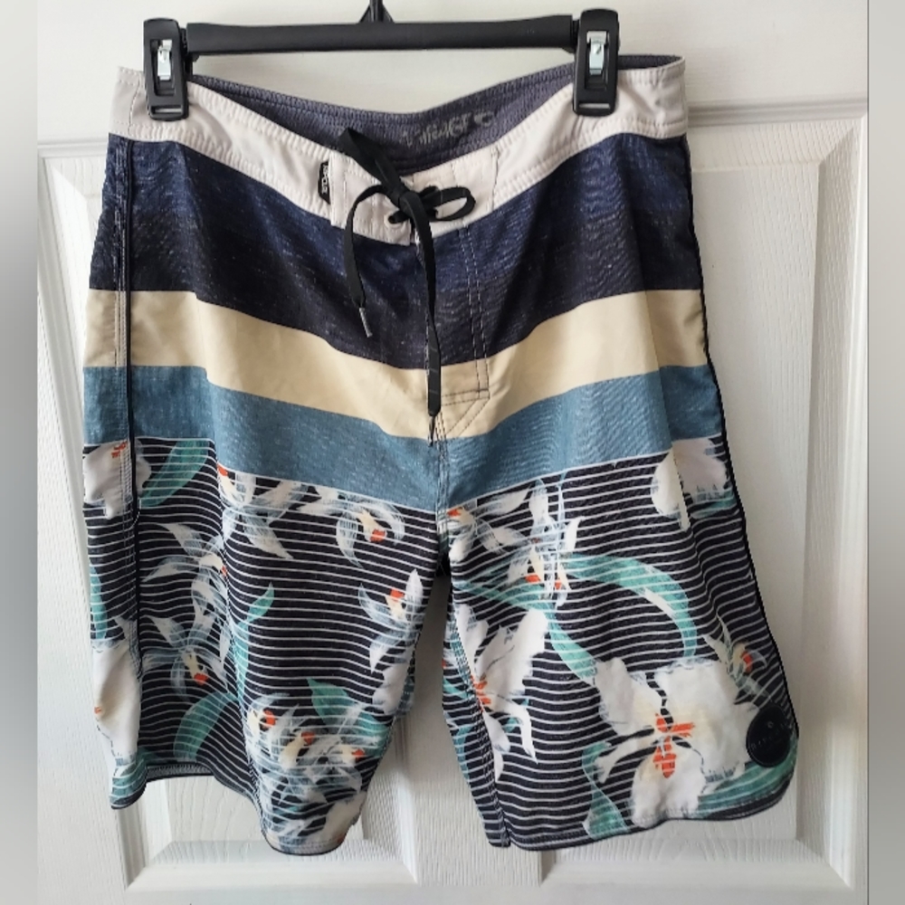 Men's RipCurl Mirage Contour swim Boardshort. Size 31